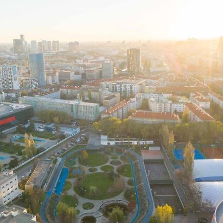 Apartment In Bratislava With Free Parking エクステリア 写真
